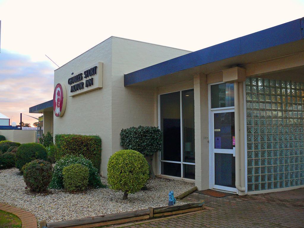 Charles Sturt Motor Inn West Wyalong Eksteriør billede