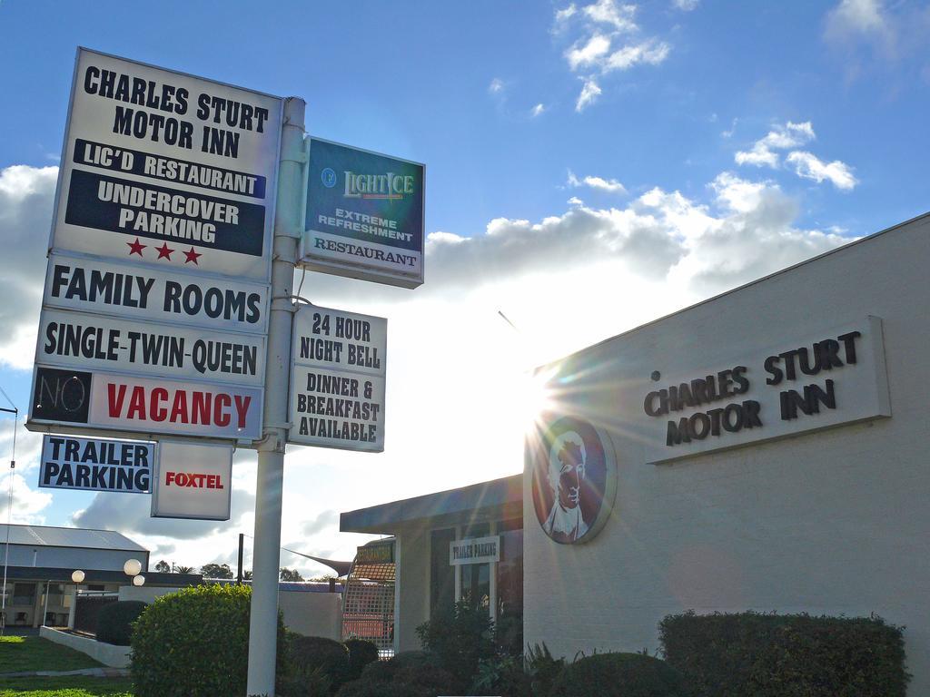 Charles Sturt Motor Inn West Wyalong Eksteriør billede