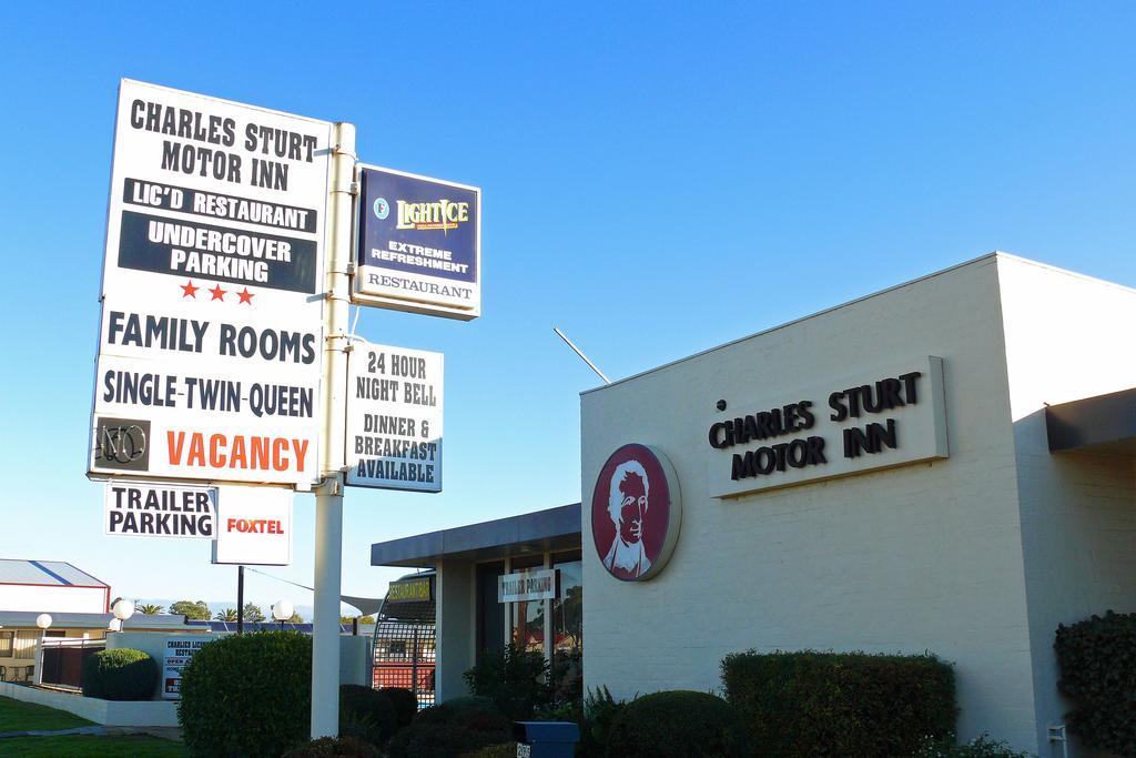 Charles Sturt Motor Inn West Wyalong Eksteriør billede